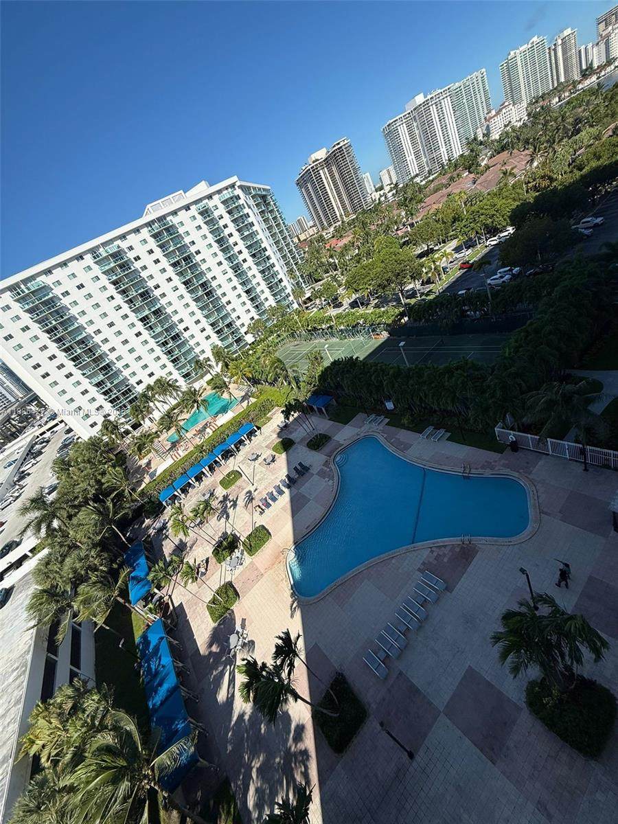 https://bt-photos.global.ssl.fastly.net/miami/orig_boomver_1_A11886427-2.jpg