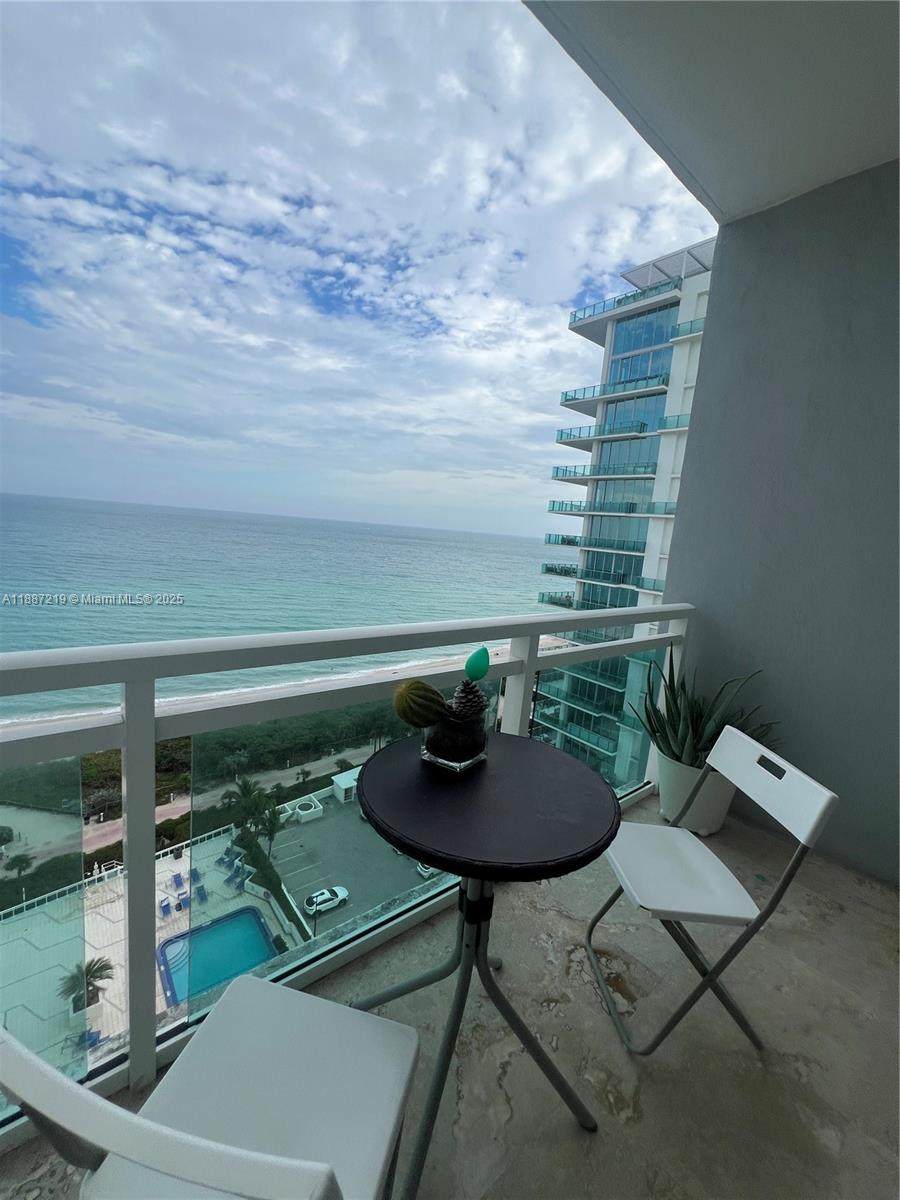 https://bt-photos.global.ssl.fastly.net/miami/1280_boomver_1_A11887219-2.jpg