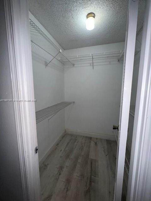 https://bt-photos.global.ssl.fastly.net/miami/orig_boomver_1_A11887301-2.jpg