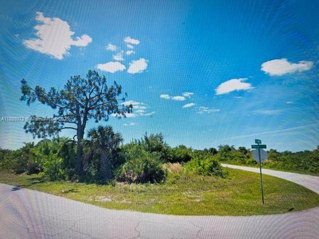7131 Stacy Lane - Photo 1