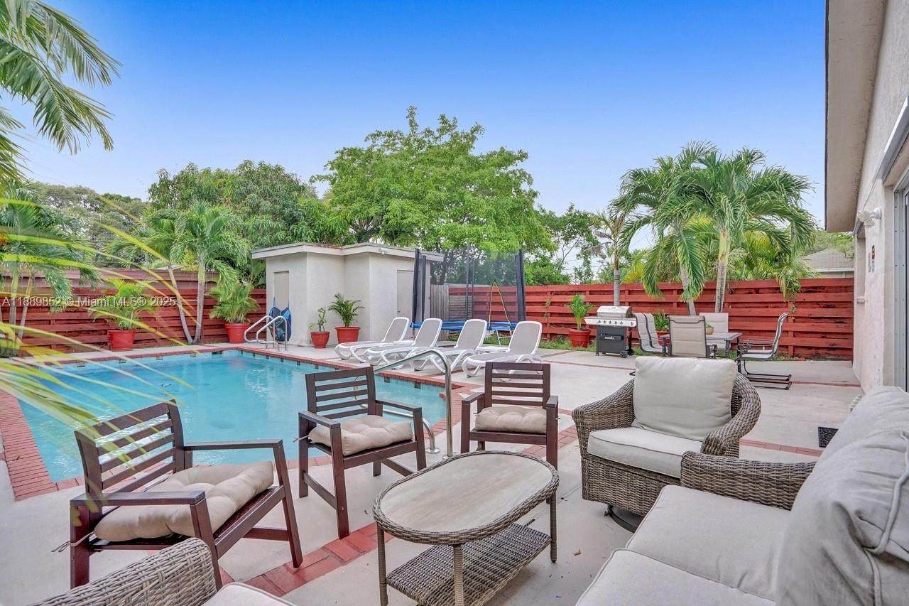 https://bt-photos.global.ssl.fastly.net/miami/orig_boomver_1_A11889852-2.jpg