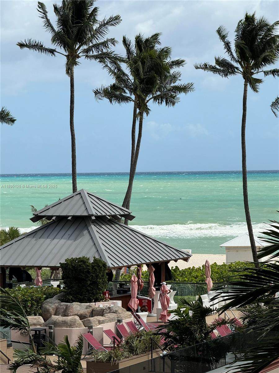 5161 Collins Ave - Photo 1
