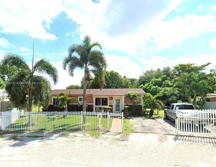 17935 44th Ct - Photo 1