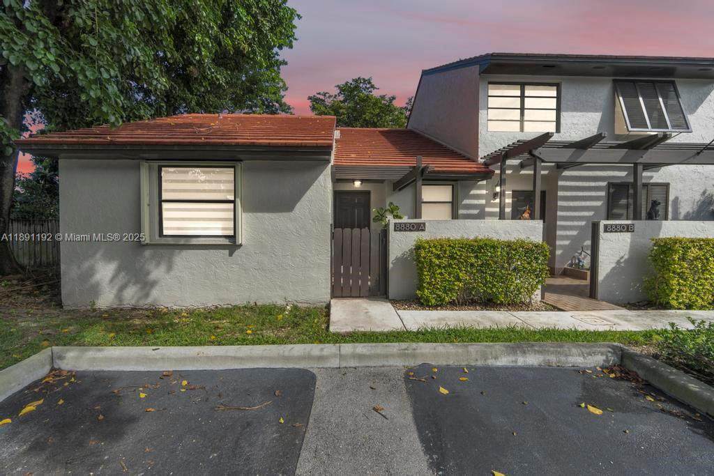 8880 133rd Pl - Photo 1