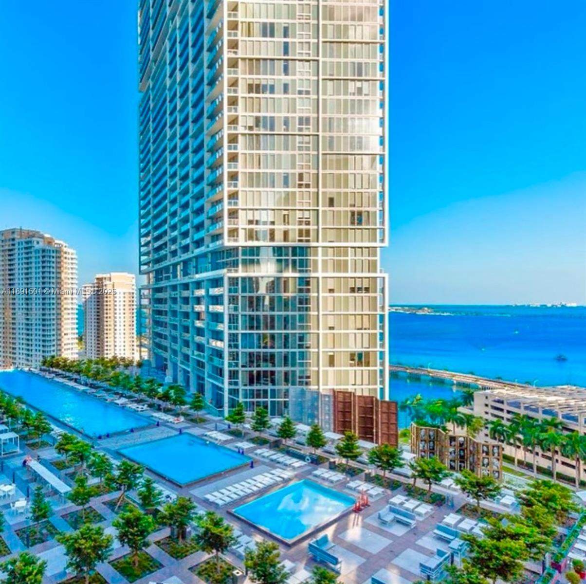 https://bt-photos.global.ssl.fastly.net/miami/1280_boomver_1_A11891501-2.jpg