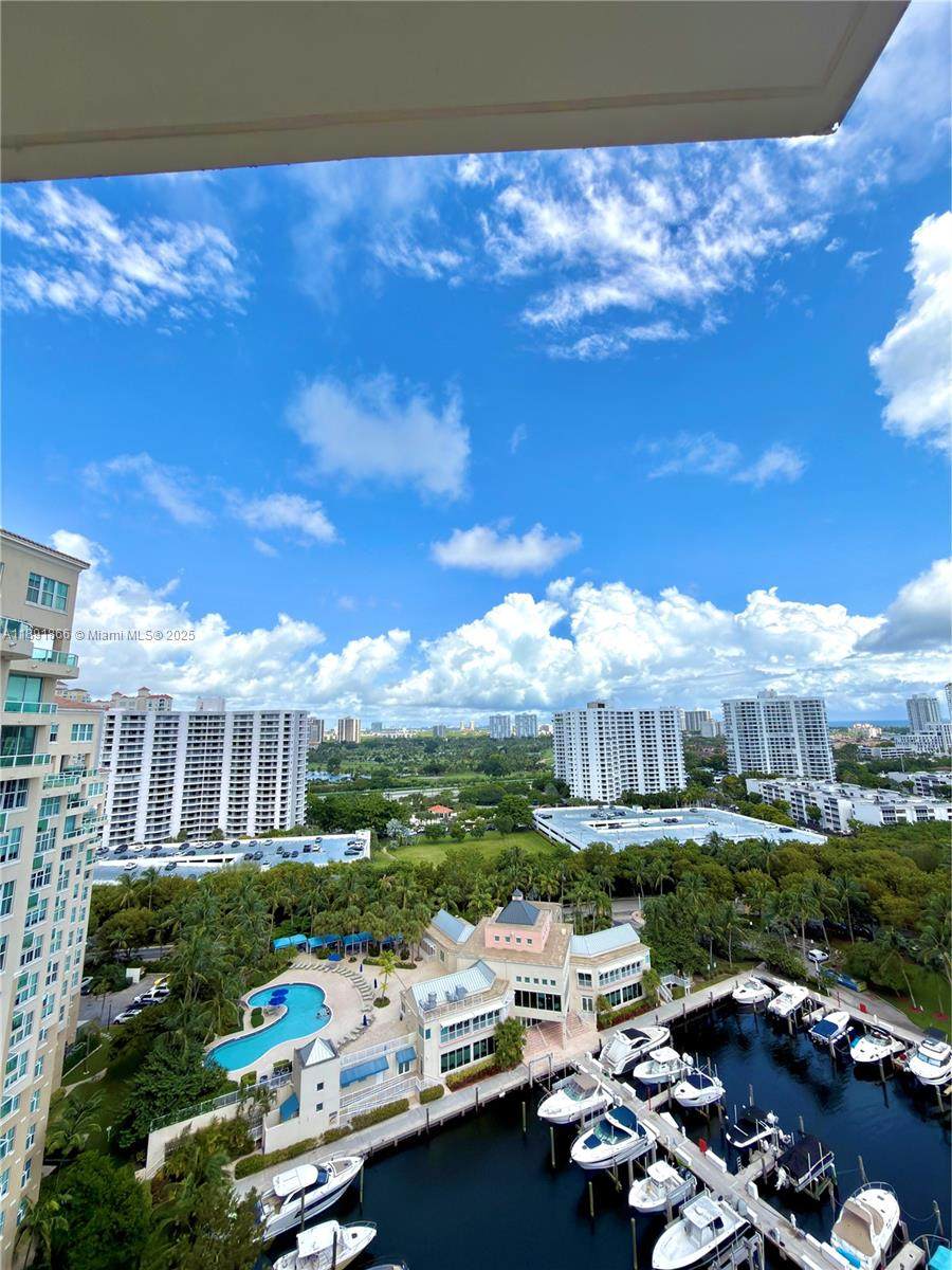 https://bt-photos.global.ssl.fastly.net/miami/1280_boomver_1_A11891866-2.jpg