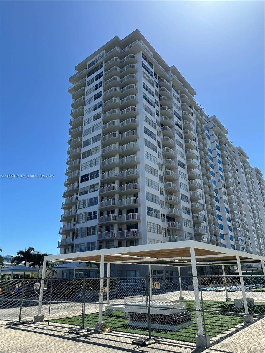18021 Biscayne Blvd - Photo 1