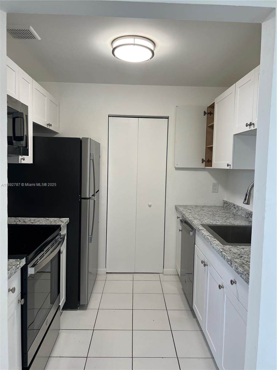 500 2nd St - Photo 1