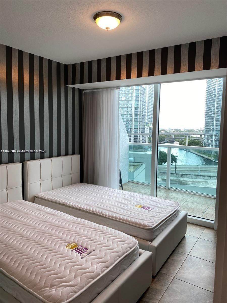 https://bt-photos.global.ssl.fastly.net/miami/orig_boomver_1_A11893187-2.jpg