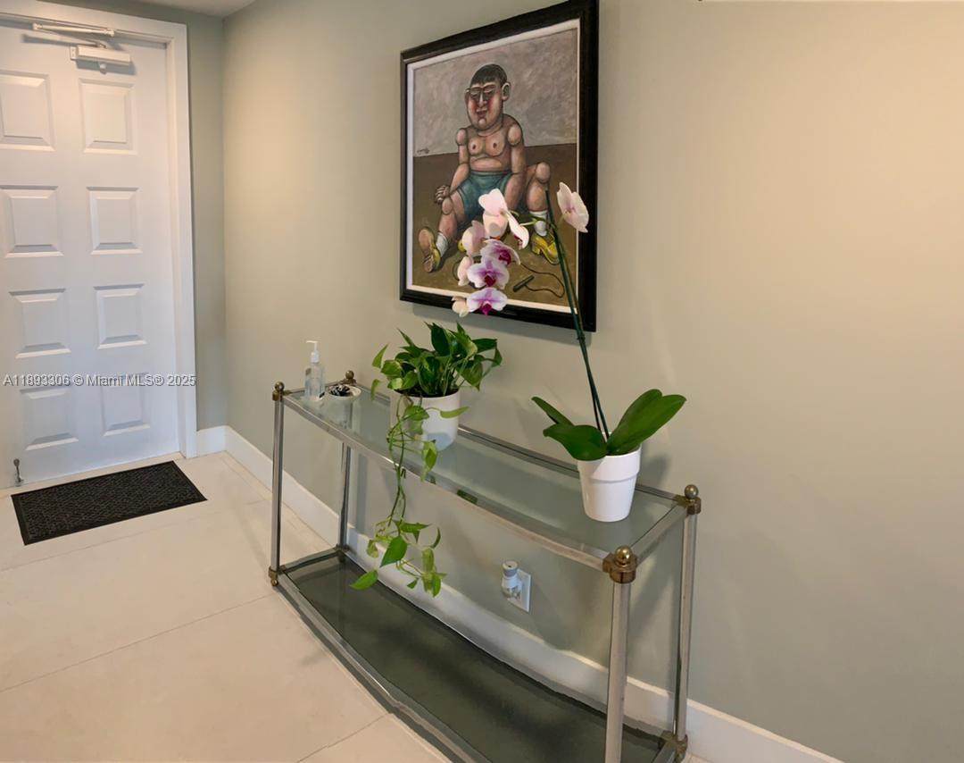 https://bt-photos.global.ssl.fastly.net/miami/orig_boomver_1_A11893306-2.jpg