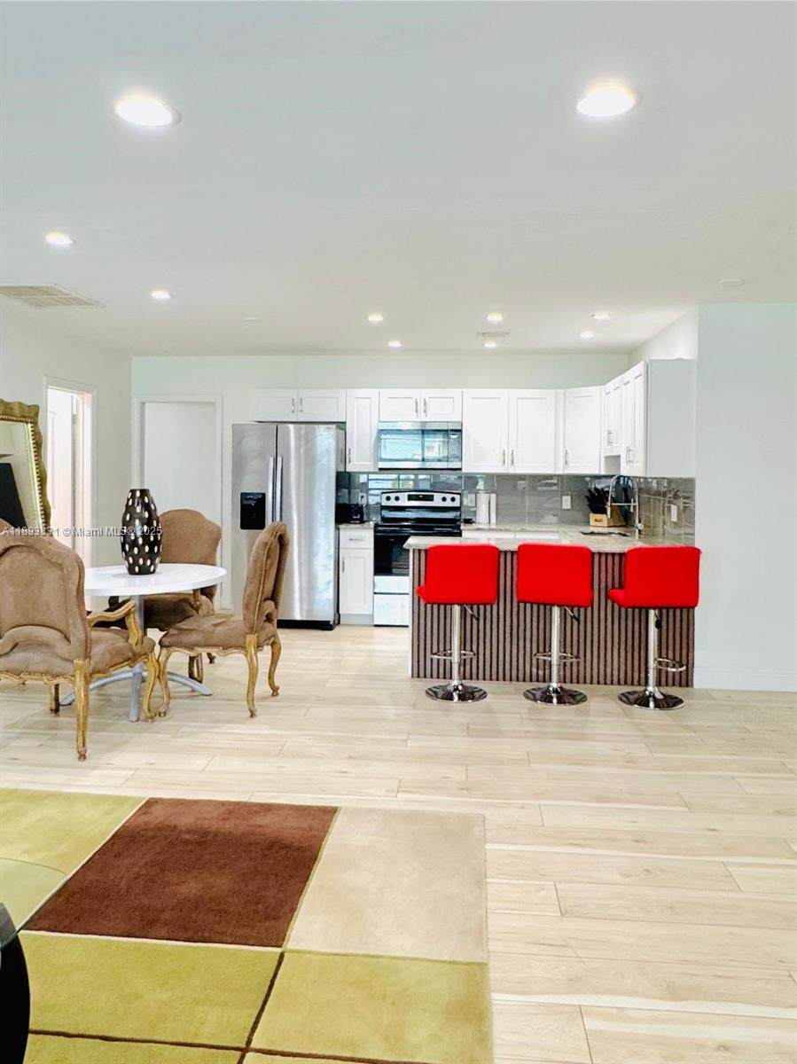 120 9th Ave - Photo 1