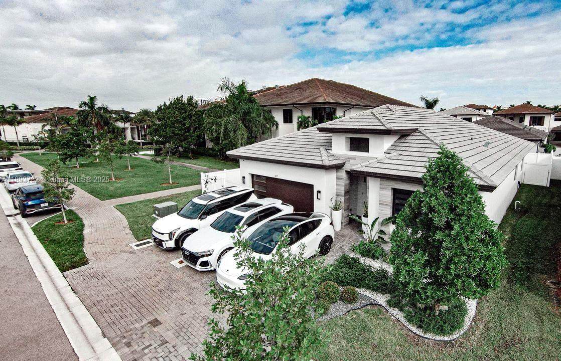 8137 46th Ter - Photo 1