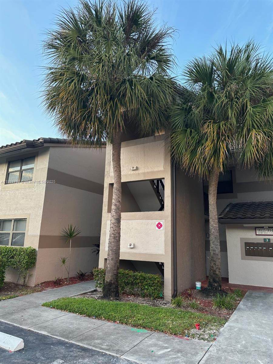 9861 Nob Hill Ct - Photo 1
