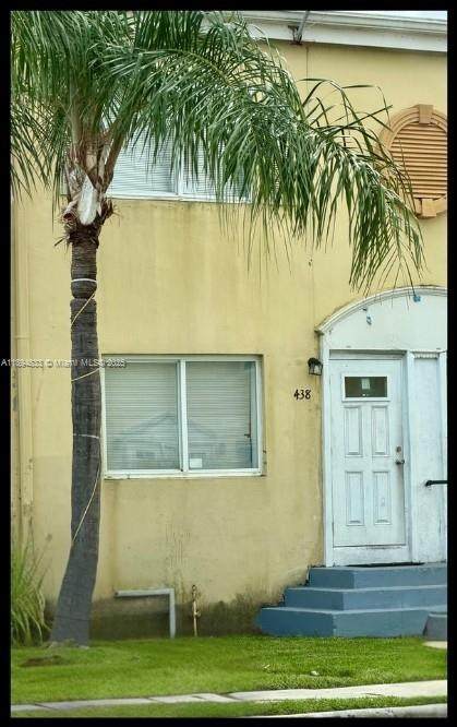 438 84th Ter - Photo 1