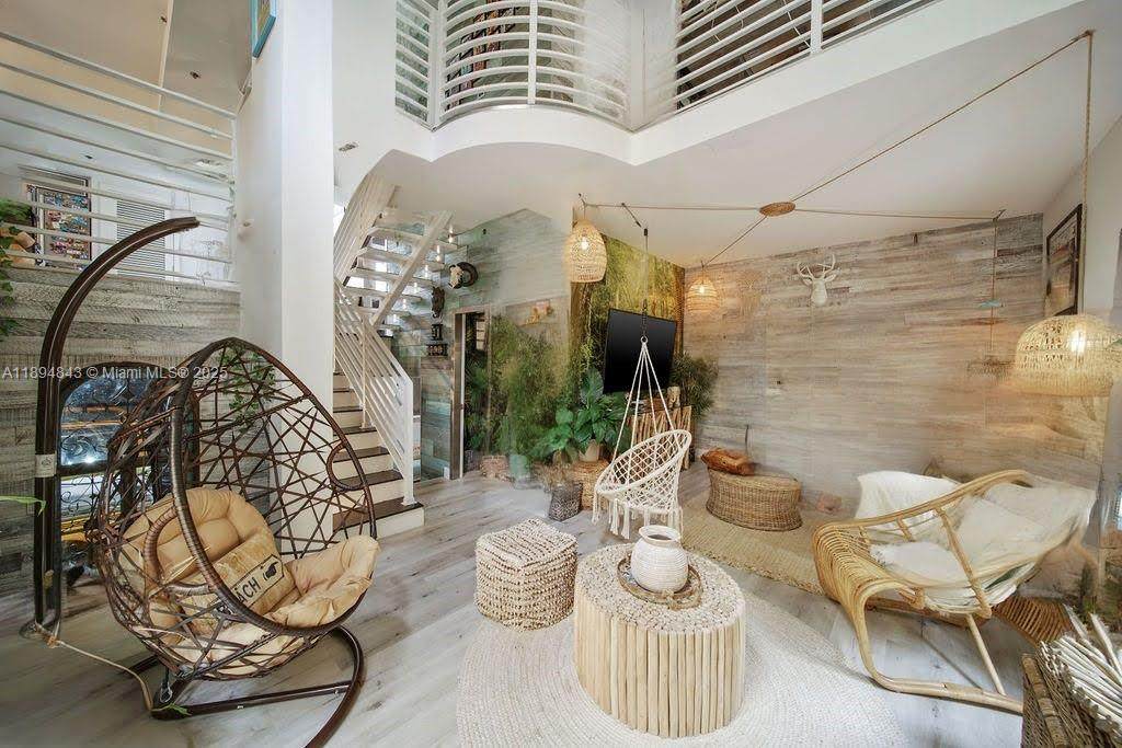 100 Jefferson Ave - Photo 1