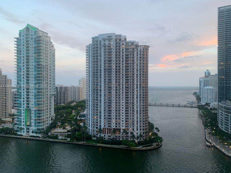 300 Biscayne Blvd - Photo 1