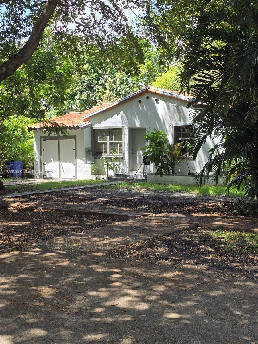 103 Romano Ave - Photo 1