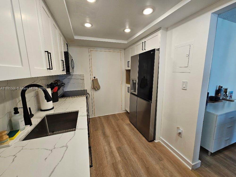 18061 Biscayne Blvd - Photo 1