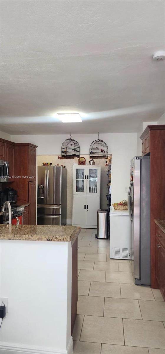 https://bt-photos.global.ssl.fastly.net/miami/1280_boomver_1_A11895602-2.jpg