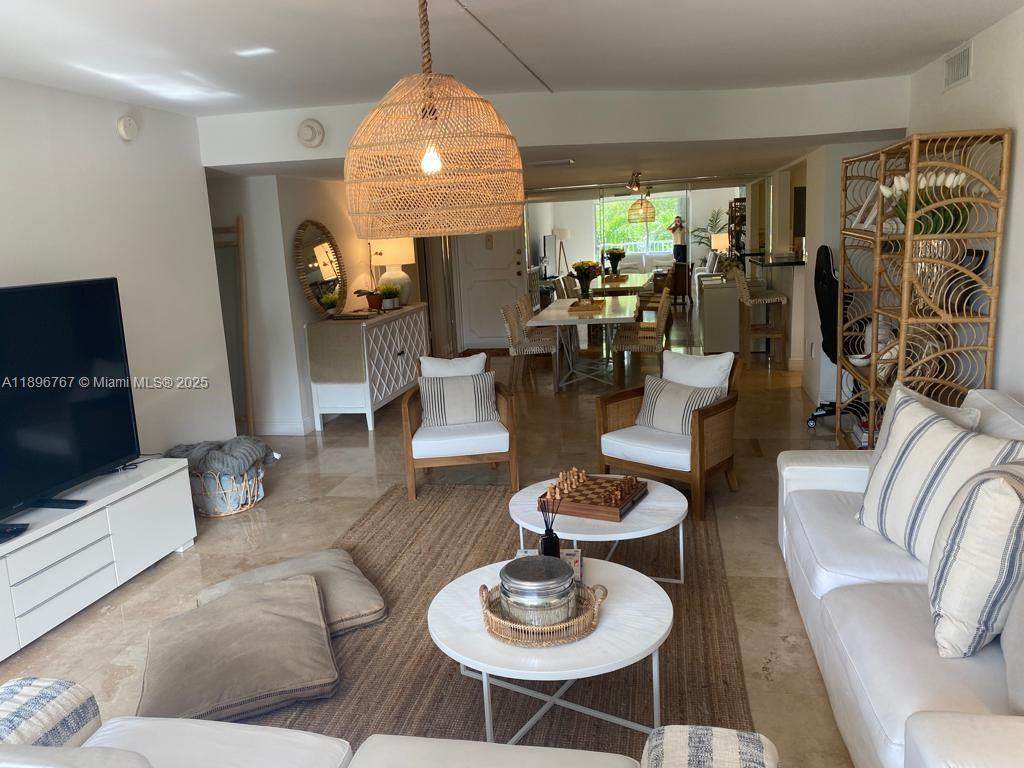 210 Sea View Dr - Photo 1