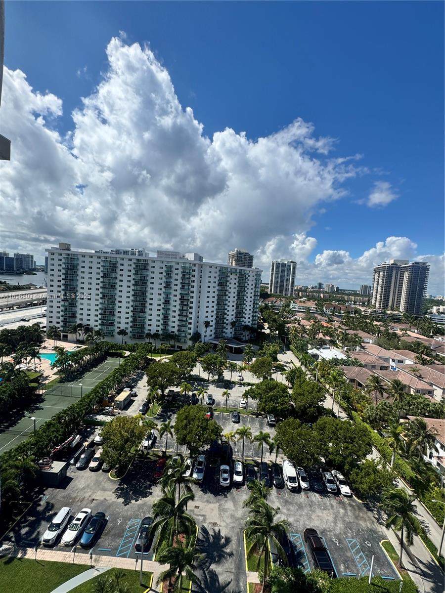 https://bt-photos.global.ssl.fastly.net/miami/orig_boomver_1_A11896803-2.jpg