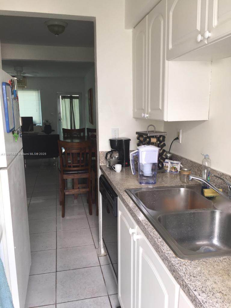 625 75th St - Photo 1