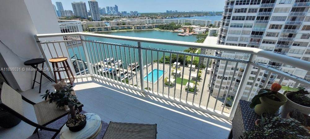 18071 Biscayne Blvd - Photo 1