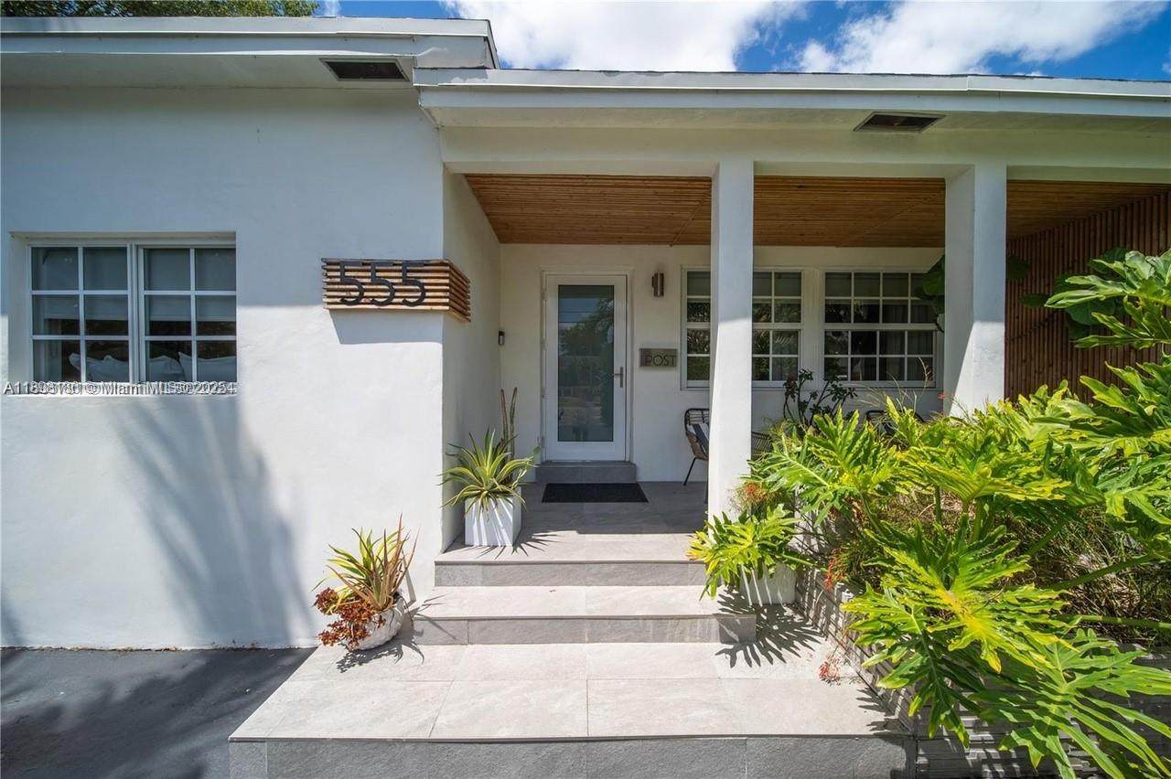 555 127th Street - Photo 1