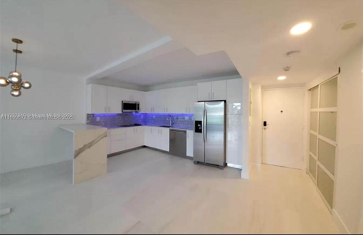 https://bt-photos.global.ssl.fastly.net/miami/1280_boomver_1_A11899672-2.jpg