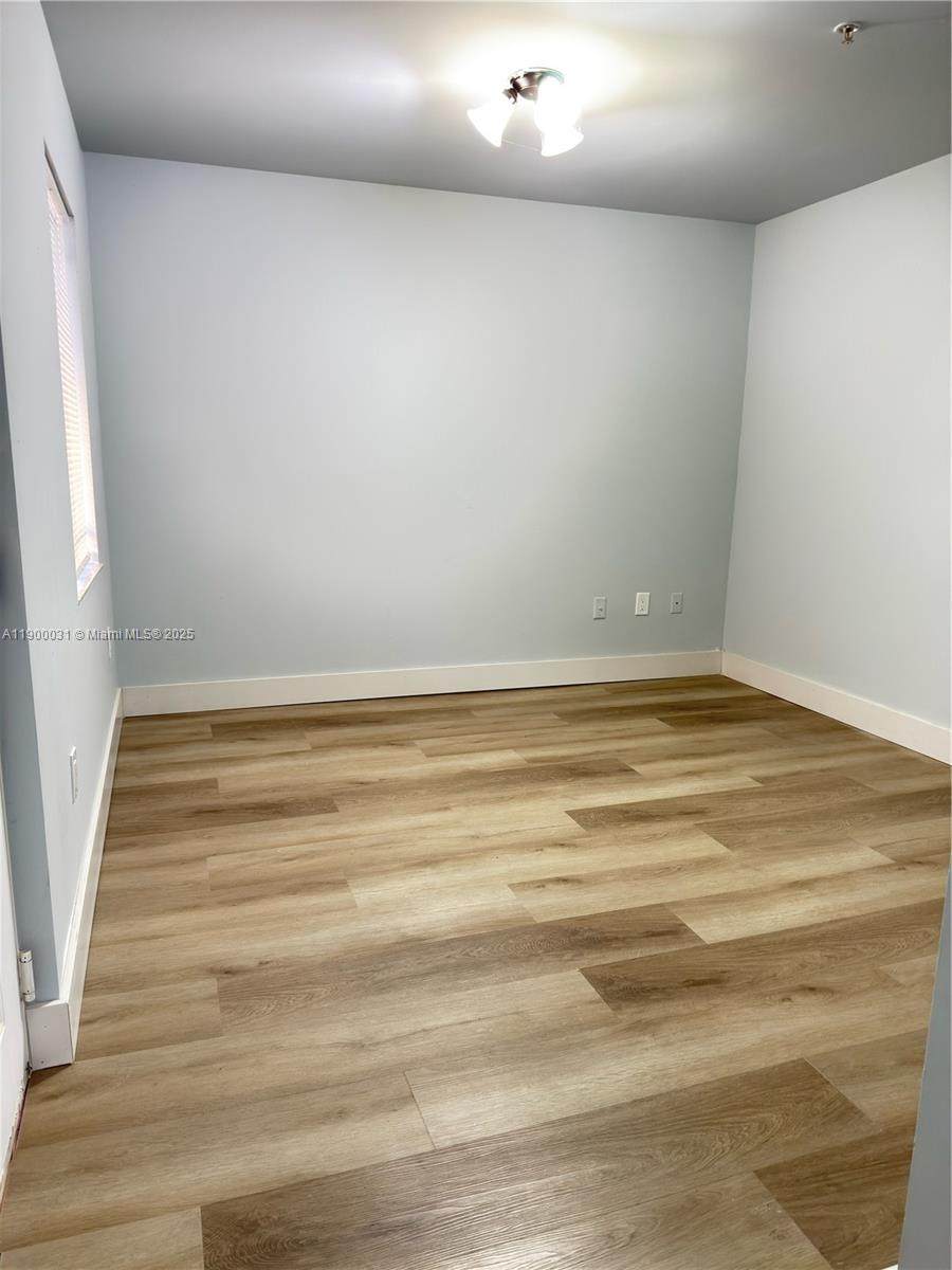 1930 2nd St - Photo 1