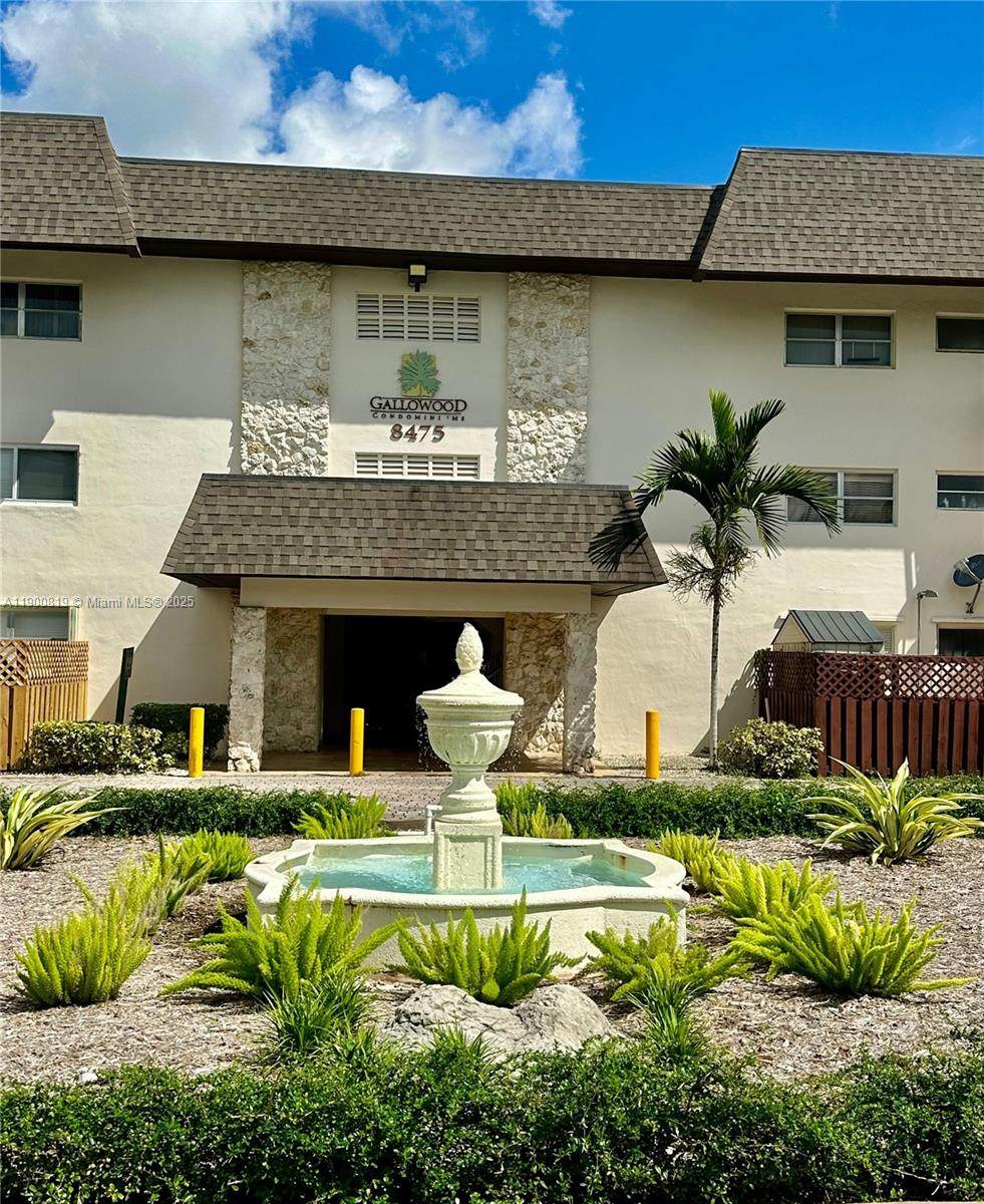 8475 94th St - Photo 1