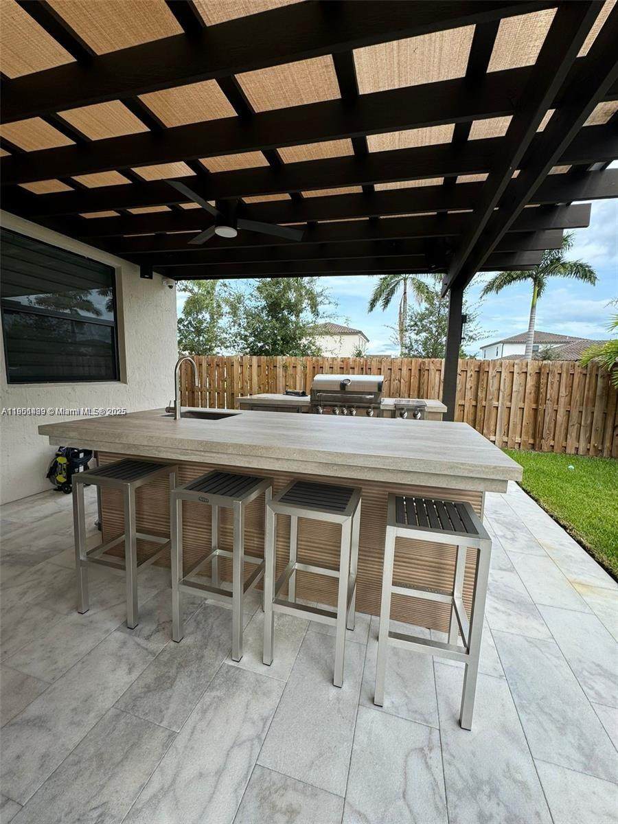 https://bt-photos.global.ssl.fastly.net/miami/orig_boomver_1_A11901489-2.jpg