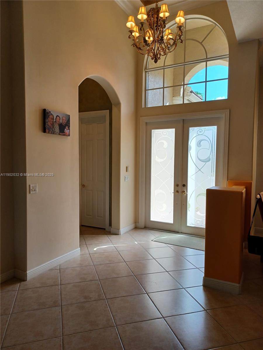 https://bt-photos.global.ssl.fastly.net/miami/1280_boomver_1_A11902032-2.jpg