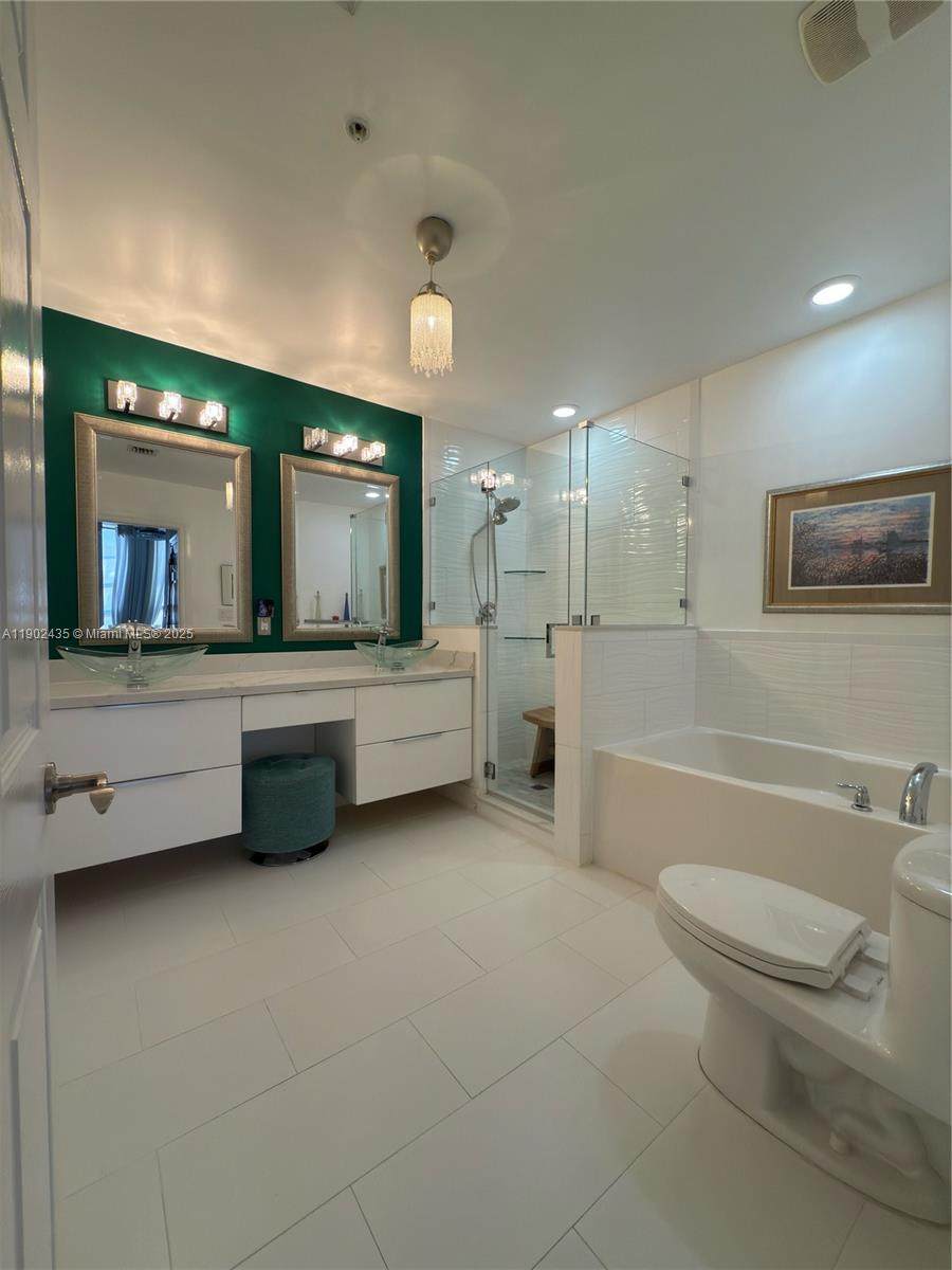 https://bt-photos.global.ssl.fastly.net/miami/orig_boomver_1_A11902435-2.jpg