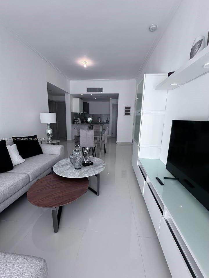 https://bt-photos.global.ssl.fastly.net/miami/orig_boomver_1_A11902647-2.jpg