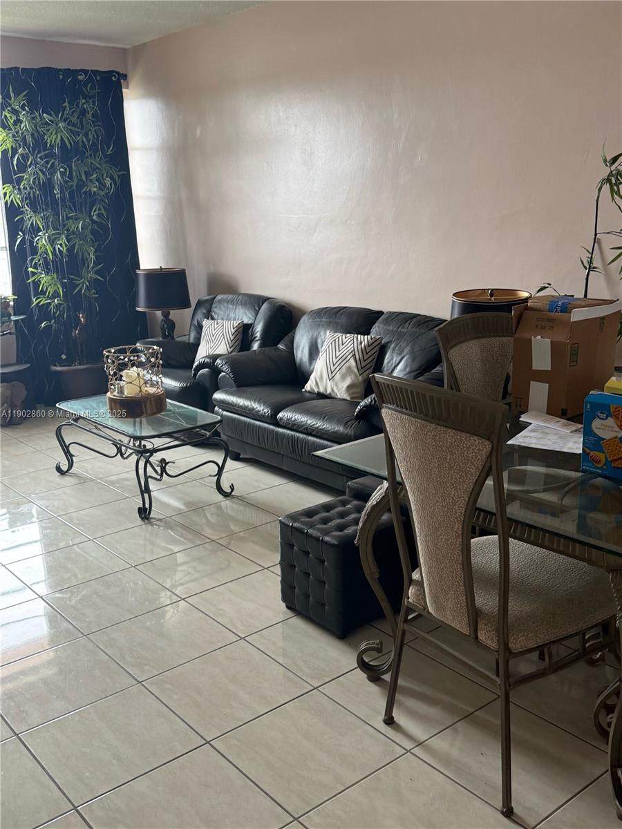 18555 14th Ave - Photo 1