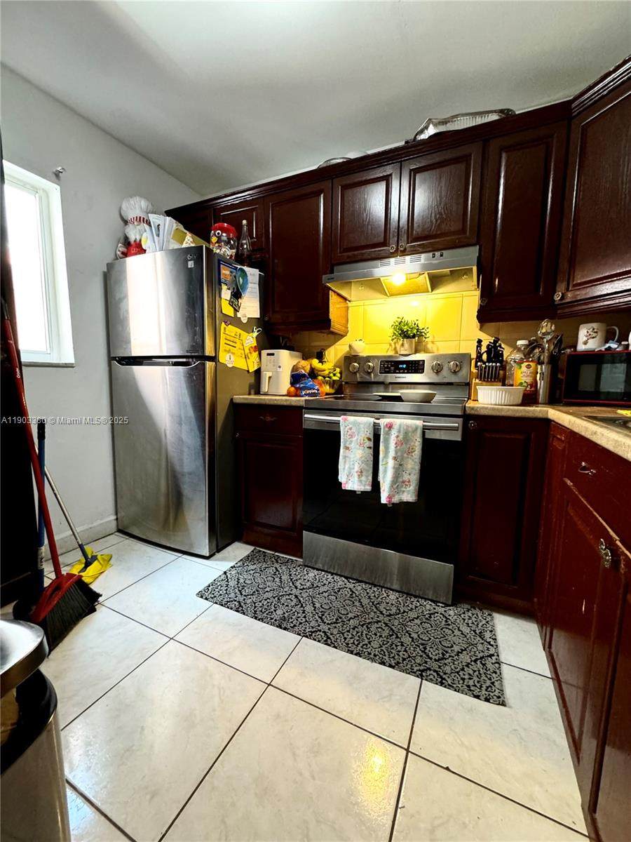 19729 114th Ave - Photo 1