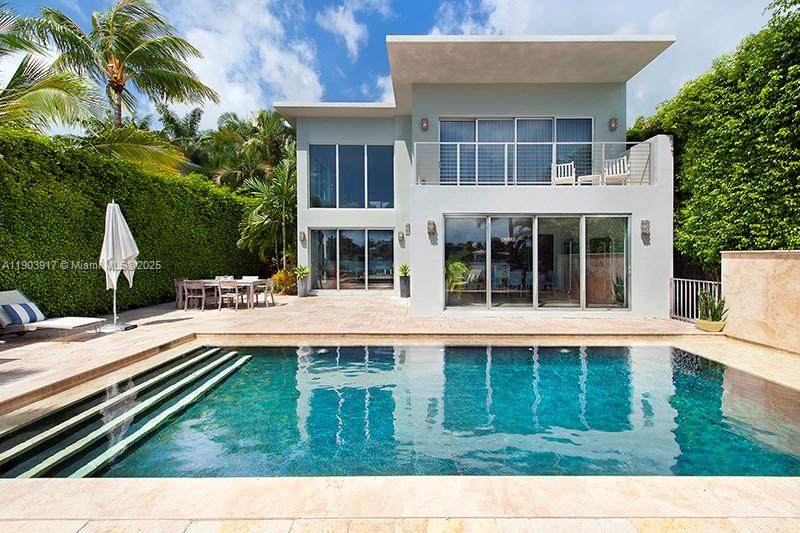 405 San Marino Dr - Photo 1