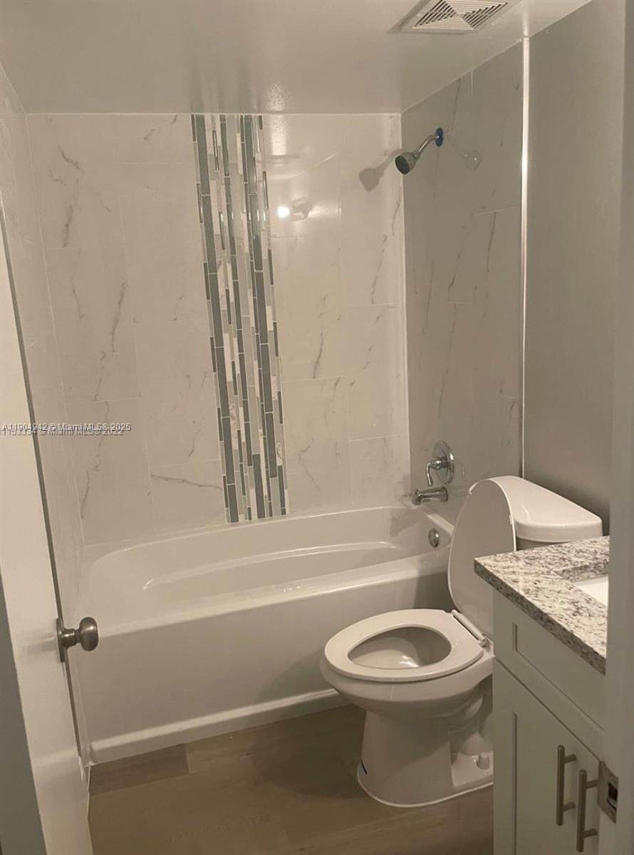 https://bt-photos.global.ssl.fastly.net/miami/1280_boomver_1_A11904942-2.jpg