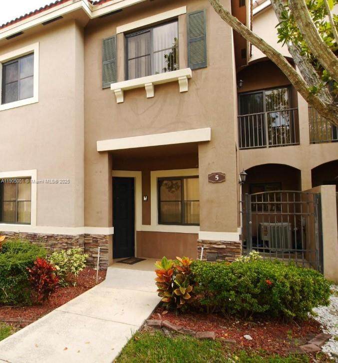 22911 88th Pl - Photo 1