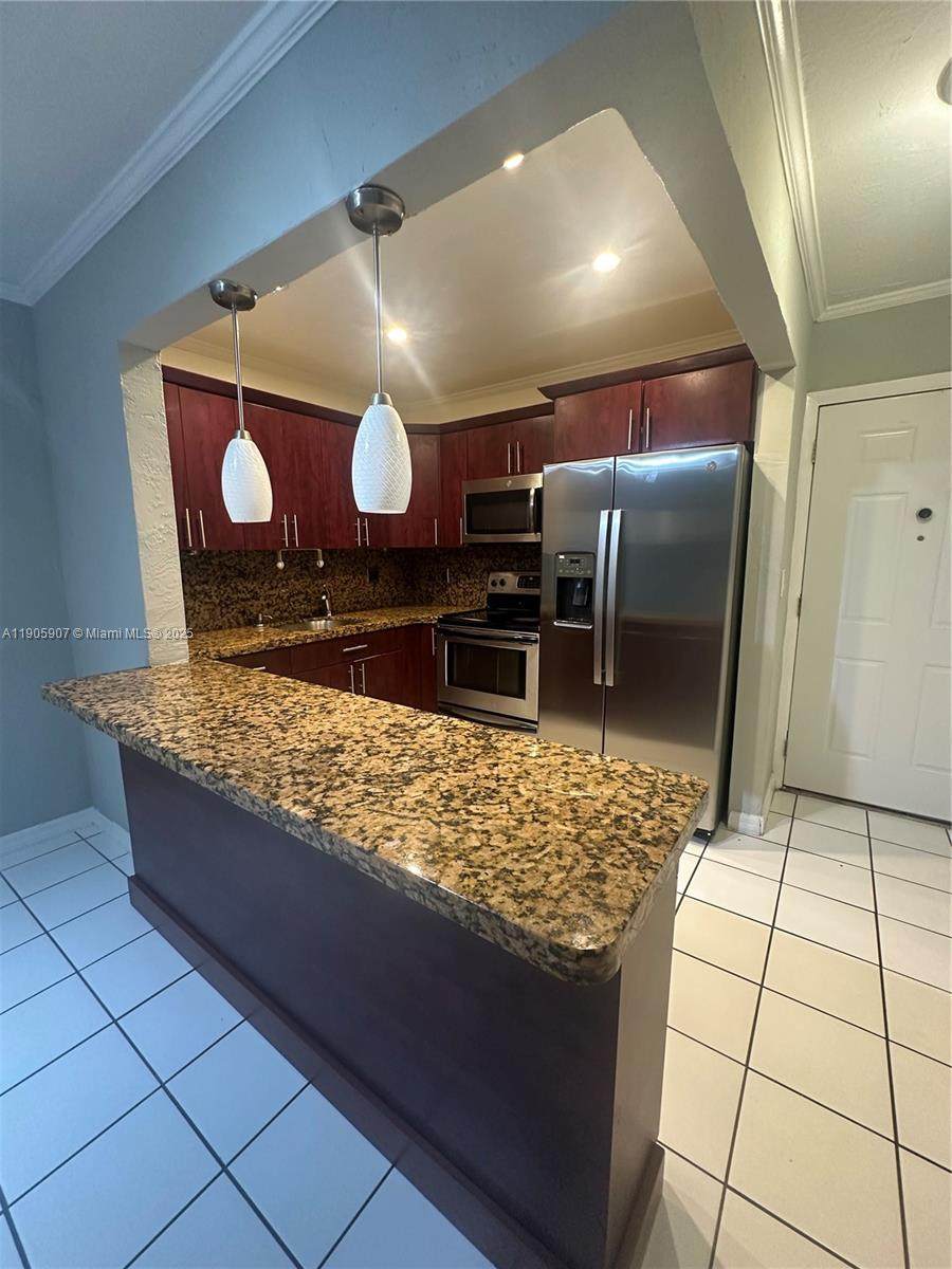 1275 35th St - Photo 1