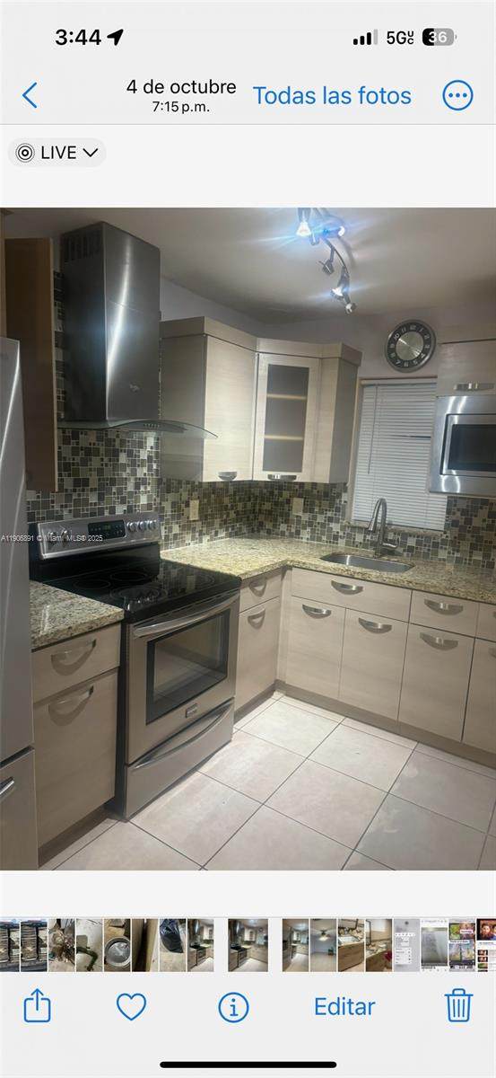 758 20th St - Photo 1