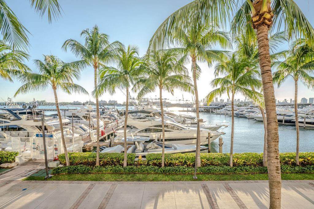 400 Alton Rd - Photo 1