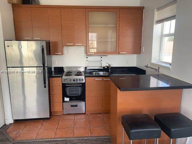 1244 Pennsylvania Ave - Photo 1