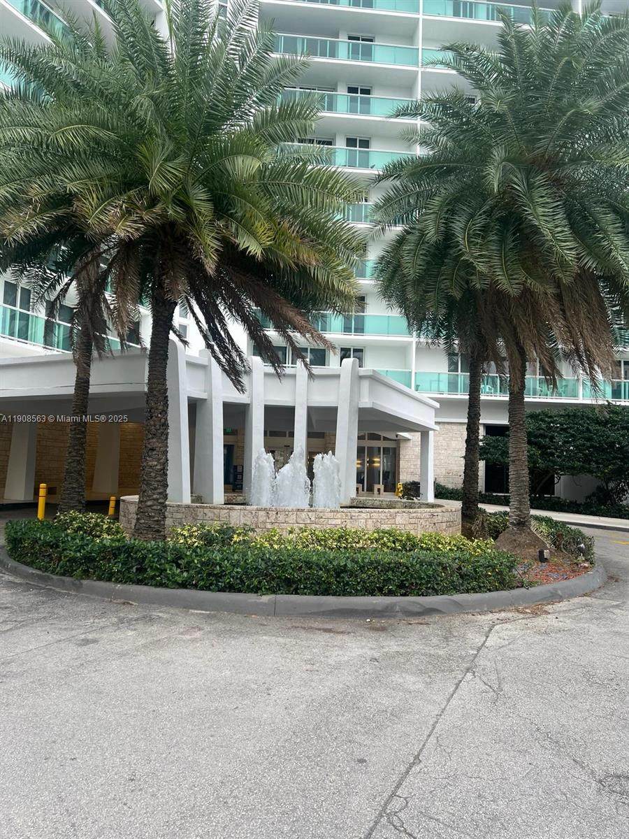 https://bt-photos.global.ssl.fastly.net/miami/orig_boomver_1_A11908563-2.jpg