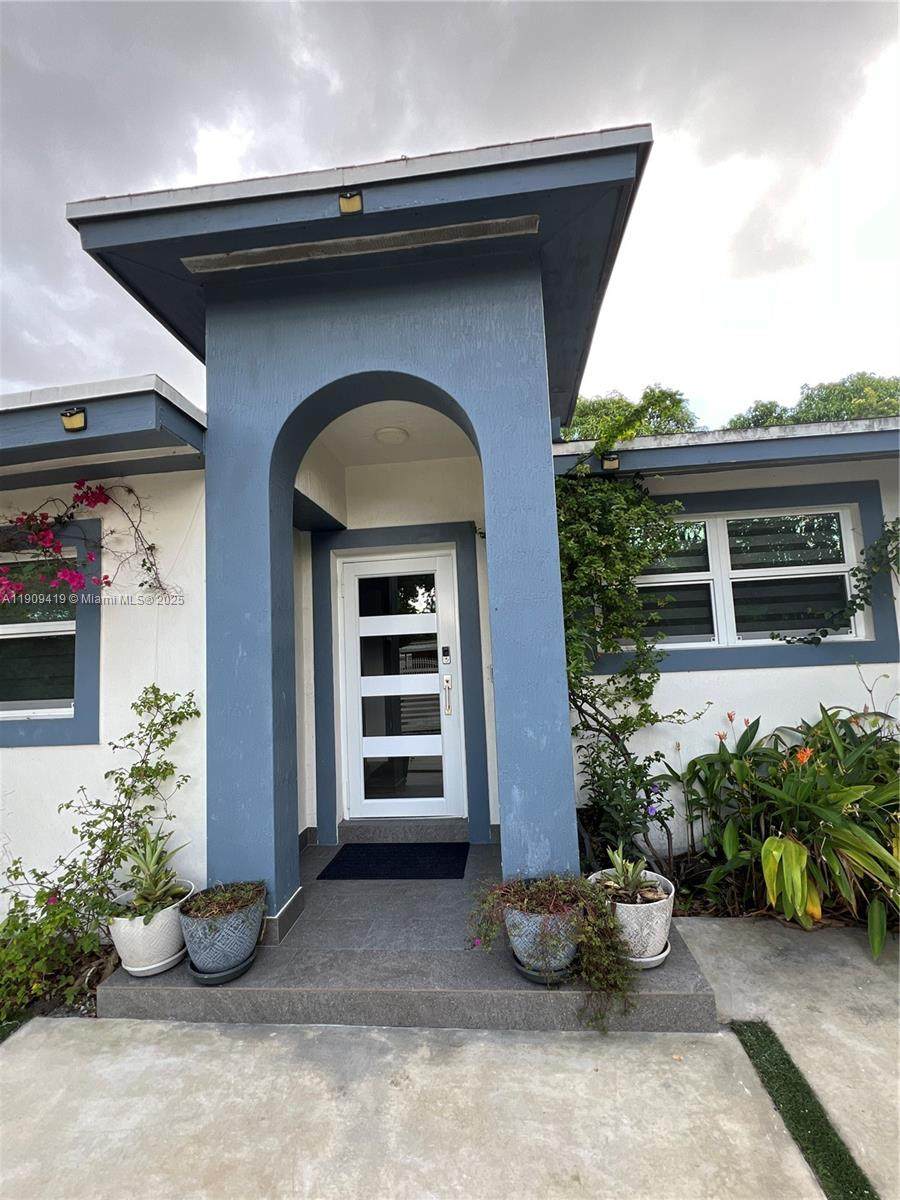 12685 Miami Ct - Photo 1