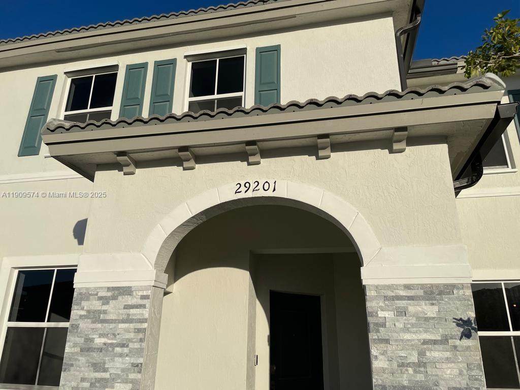 29201 162nd Ct - Photo 1