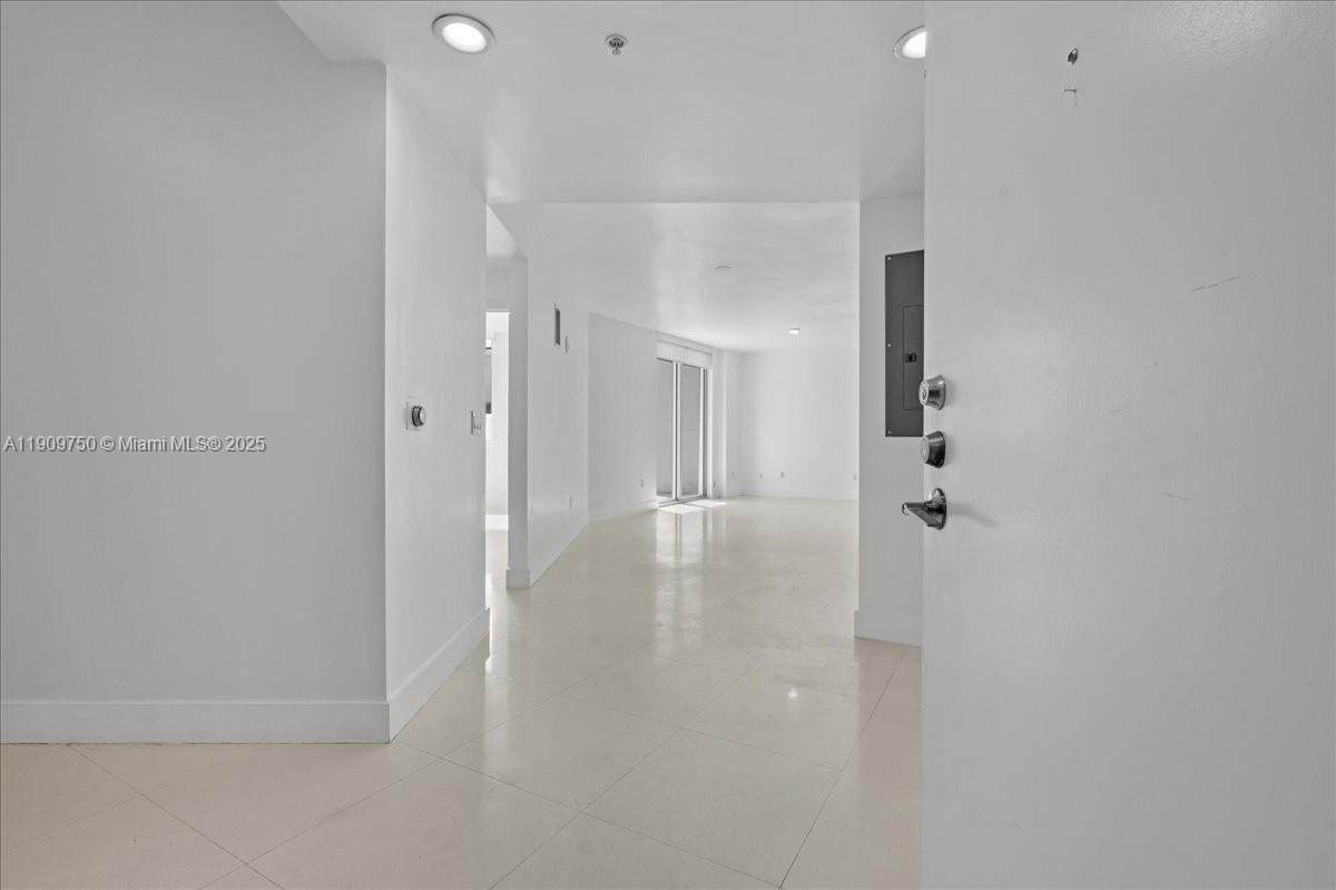 https://bt-photos.global.ssl.fastly.net/miami/orig_boomver_1_A11909750-2.jpg