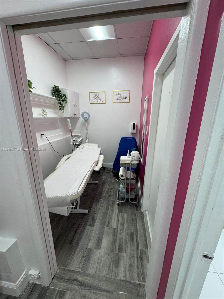 https://bt-photos.global.ssl.fastly.net/miami/orig_boomver_1_A11910277-2.jpg