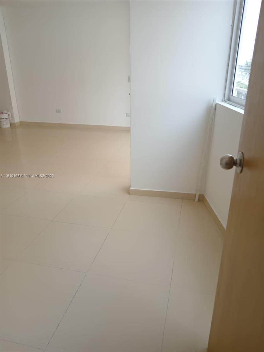 https://bt-photos.global.ssl.fastly.net/miami/orig_boomver_1_A11910468-2.jpg